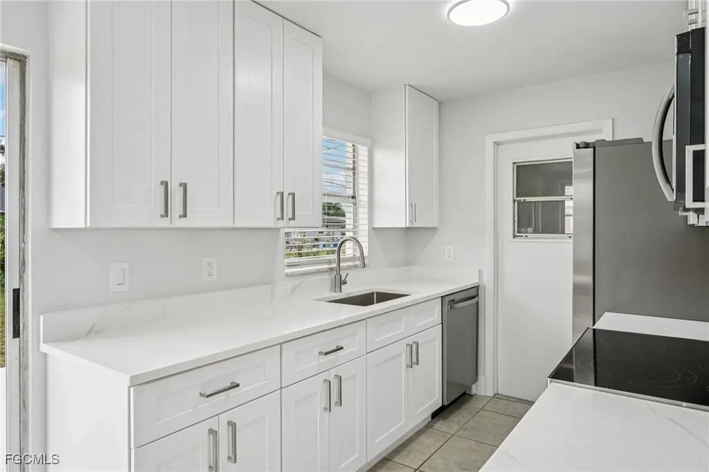 2342 Aldridge Avenue Fort Myers FL 33907