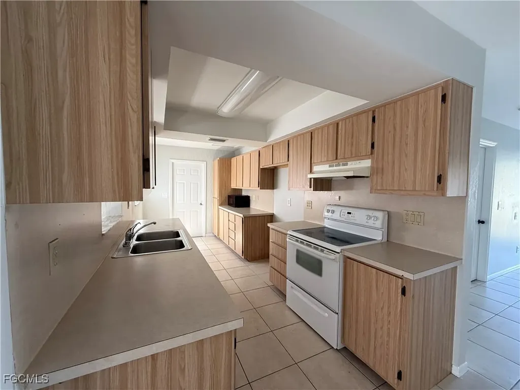 1658 Coral Point Drive Cape Coral FL 33990