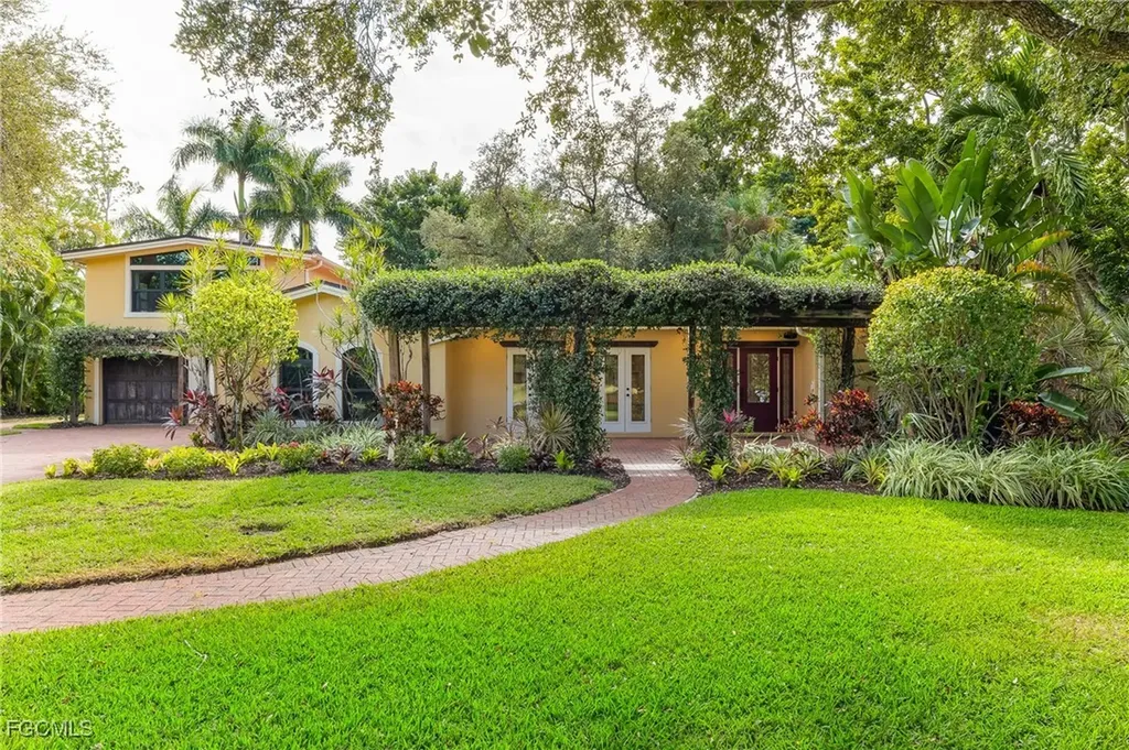 1250 Florida Avenue Fort Myers FL 33901