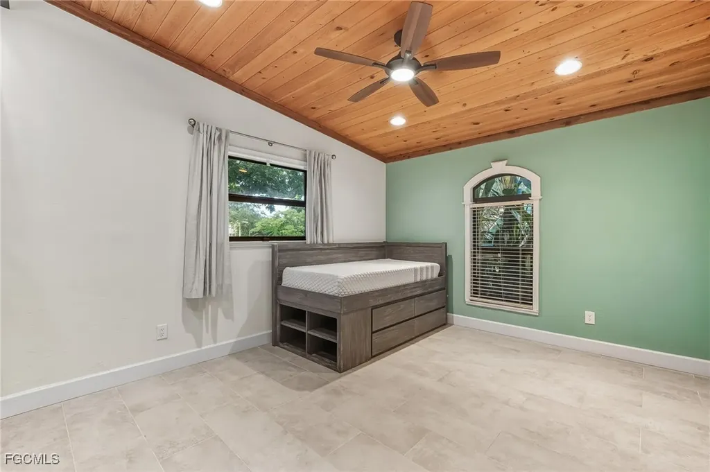 1250 Florida Avenue Fort Myers FL 33901