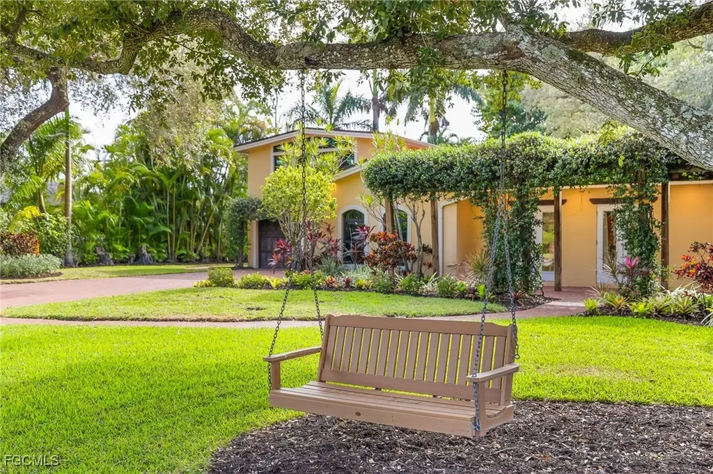 1250 Florida Avenue Fort Myers FL 33901