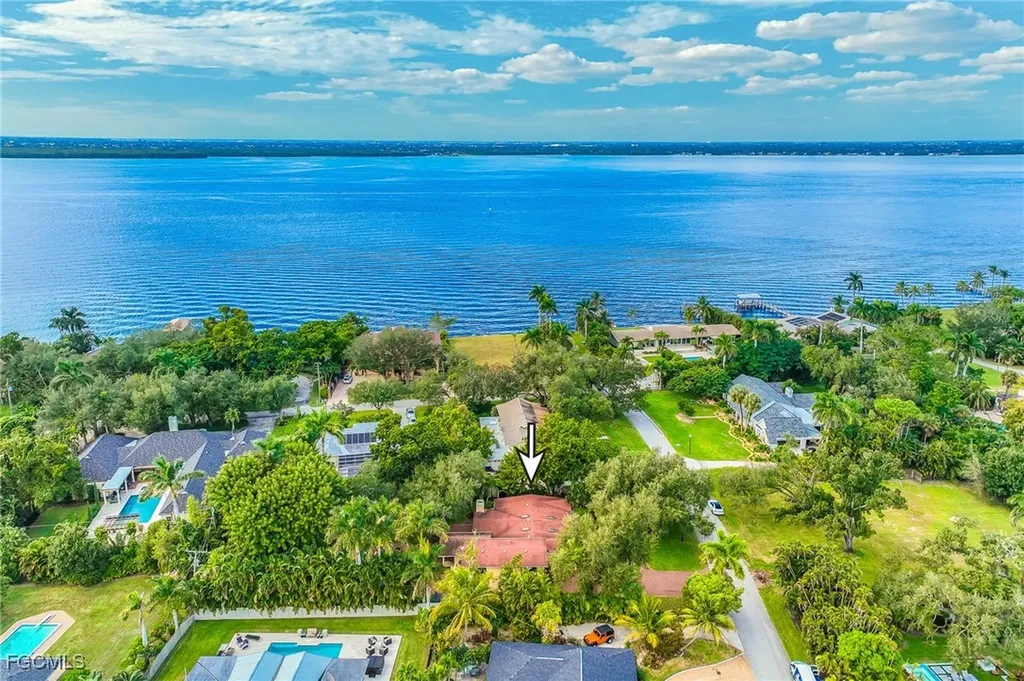 1250 Florida Avenue Fort Myers FL 33901