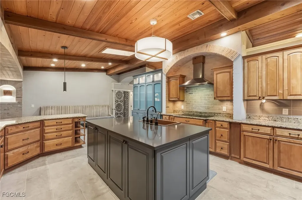 1250 Florida Avenue Fort Myers FL 33901