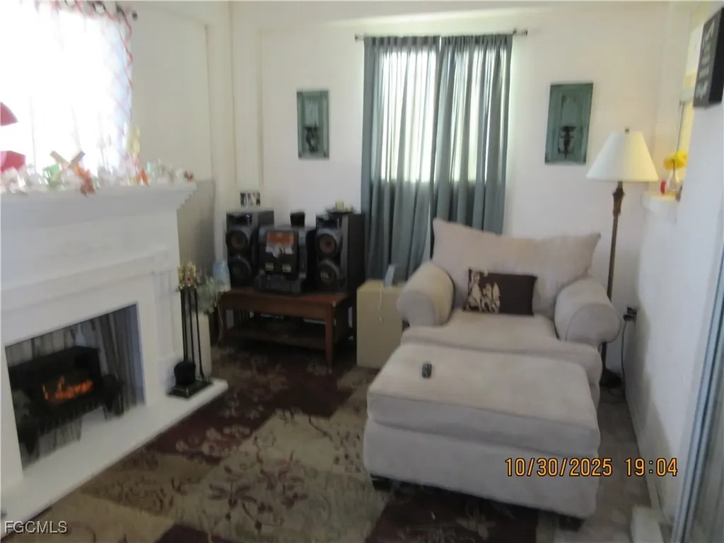 306 SE 2nd Street Cape Coral FL 33990