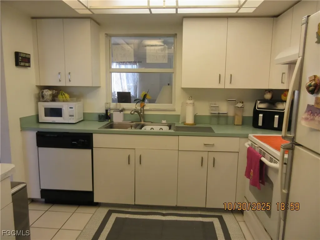 306 SE 2nd Street Cape Coral FL 33990