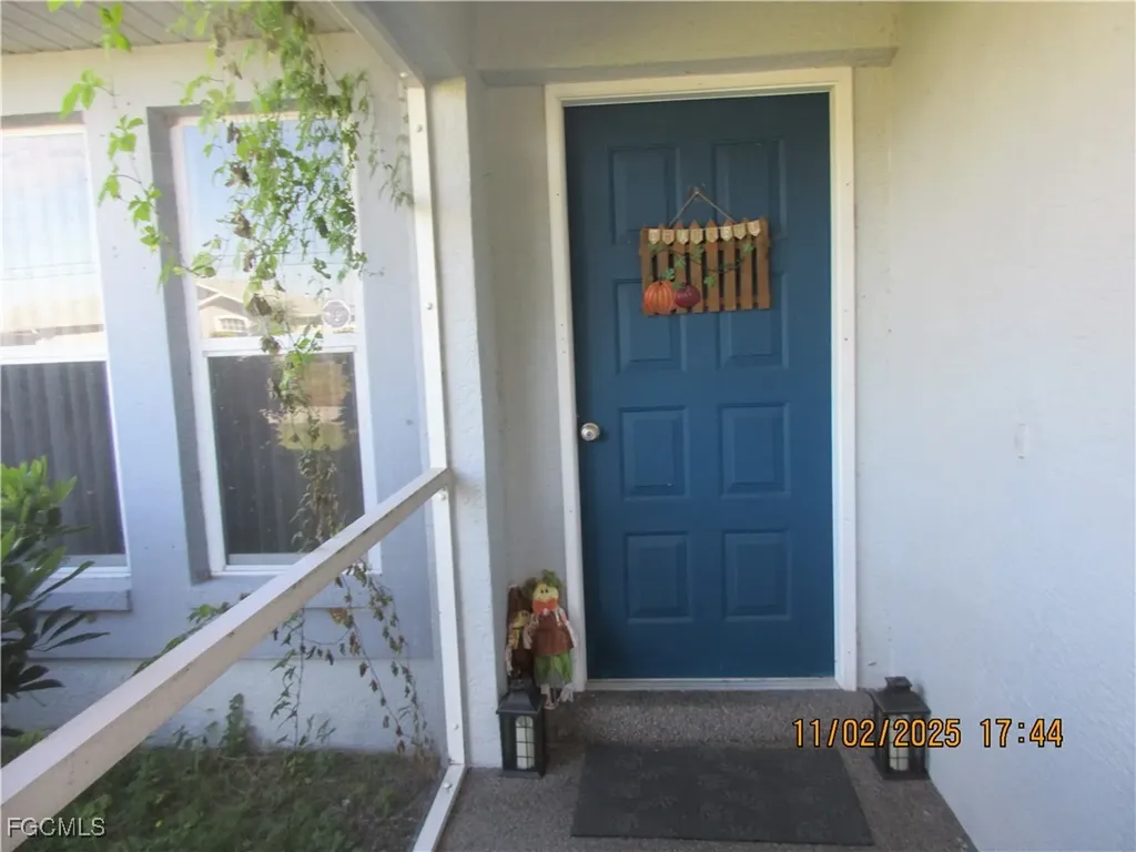 306 SE 2nd Street Cape Coral FL 33990