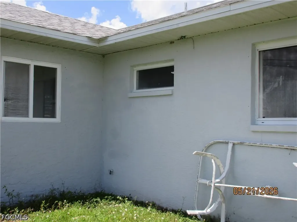 306 SE 2nd Street Cape Coral FL 33990