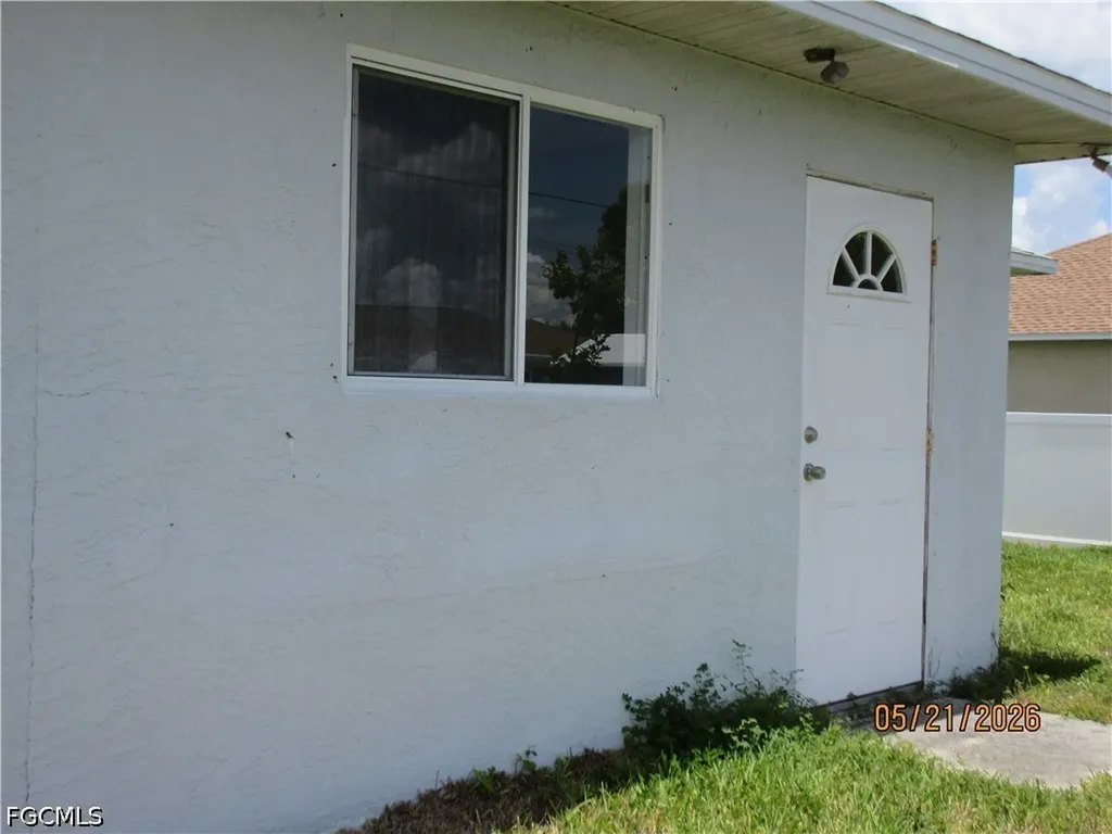 306 SE 2nd Street Cape Coral FL 33990