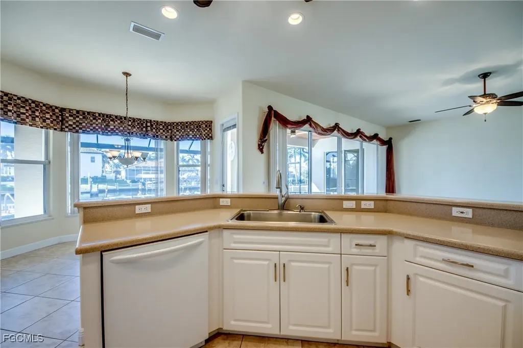 2820 SW 36th Street Cape Coral FL 33914
