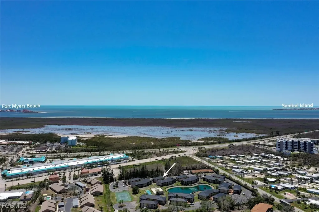 16881 Davis Road Fort Myers FL 33908