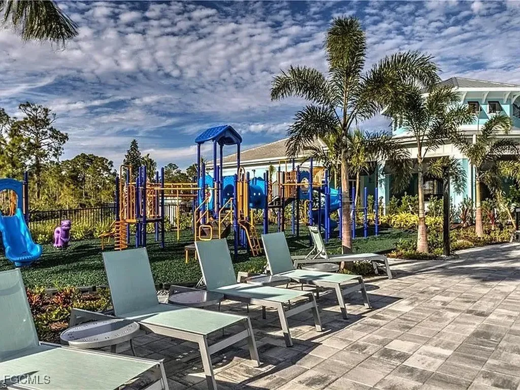 2739 Merida Lane Cape Coral FL 33909