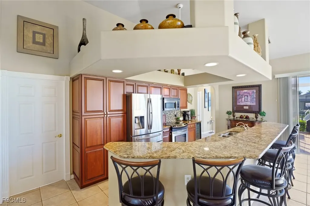 5220 SW 8th Place Cape Coral FL 33914