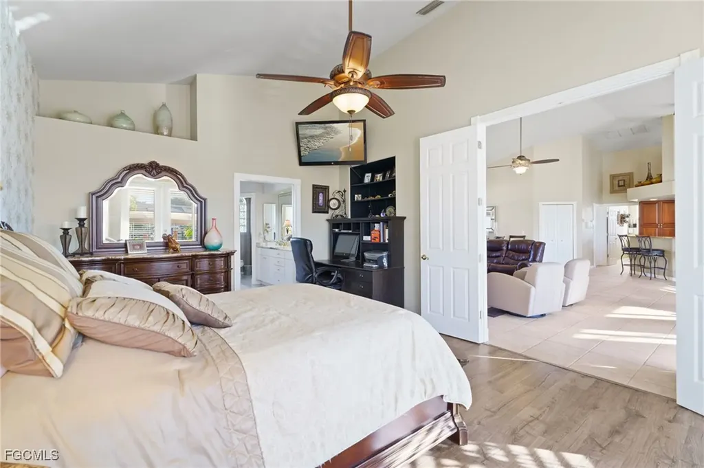 5220 SW 8th Place Cape Coral FL 33914