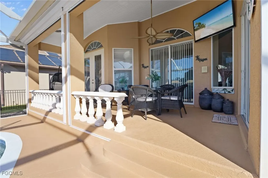 5220 SW 8th Place Cape Coral FL 33914