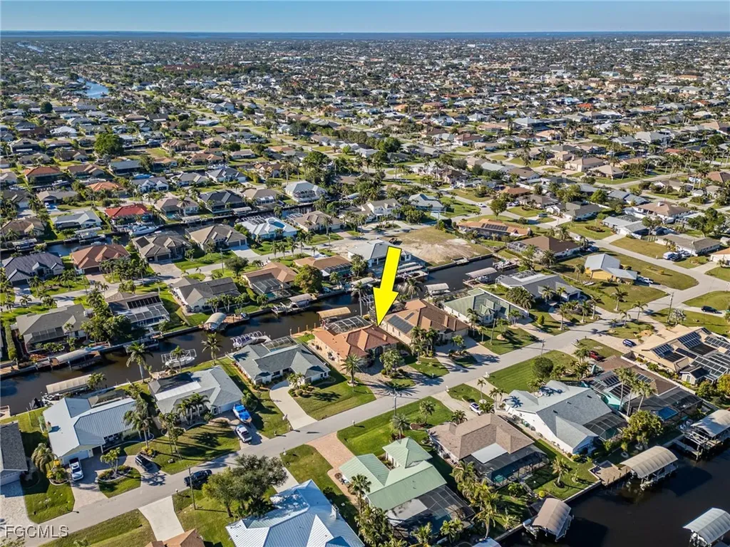 5220 SW 8th Place Cape Coral FL 33914