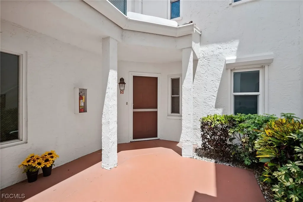 13290 Medinah Circle W Fort Myers FL 33907