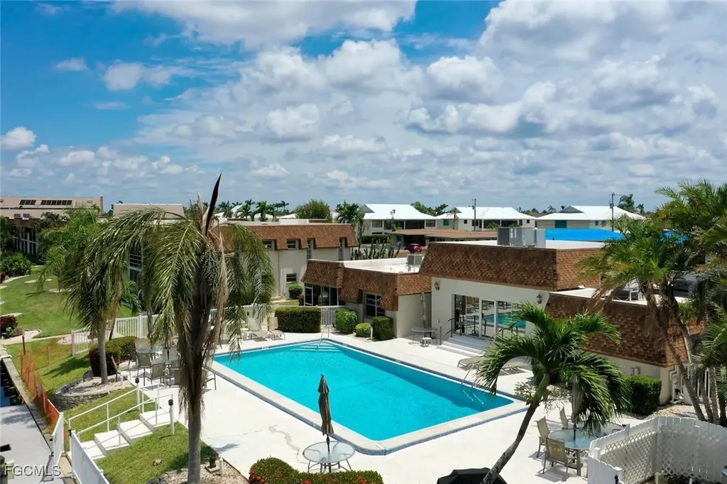 4104 SE 19th Avenue Cape Coral FL 33904