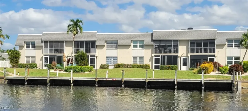 4104 SE 19th Avenue Cape Coral FL 33904