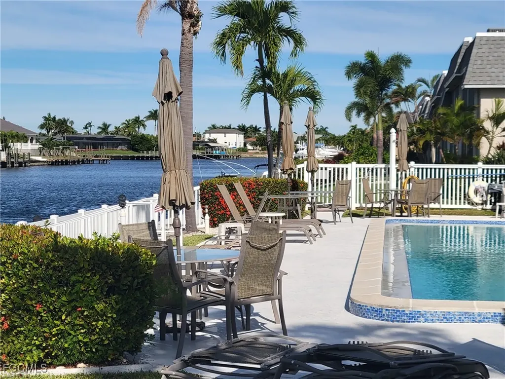 4104 SE 19th Avenue Cape Coral FL 33904