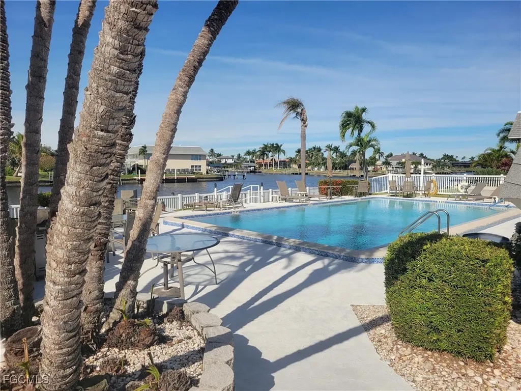 4104 SE 19th Avenue Cape Coral FL 33904