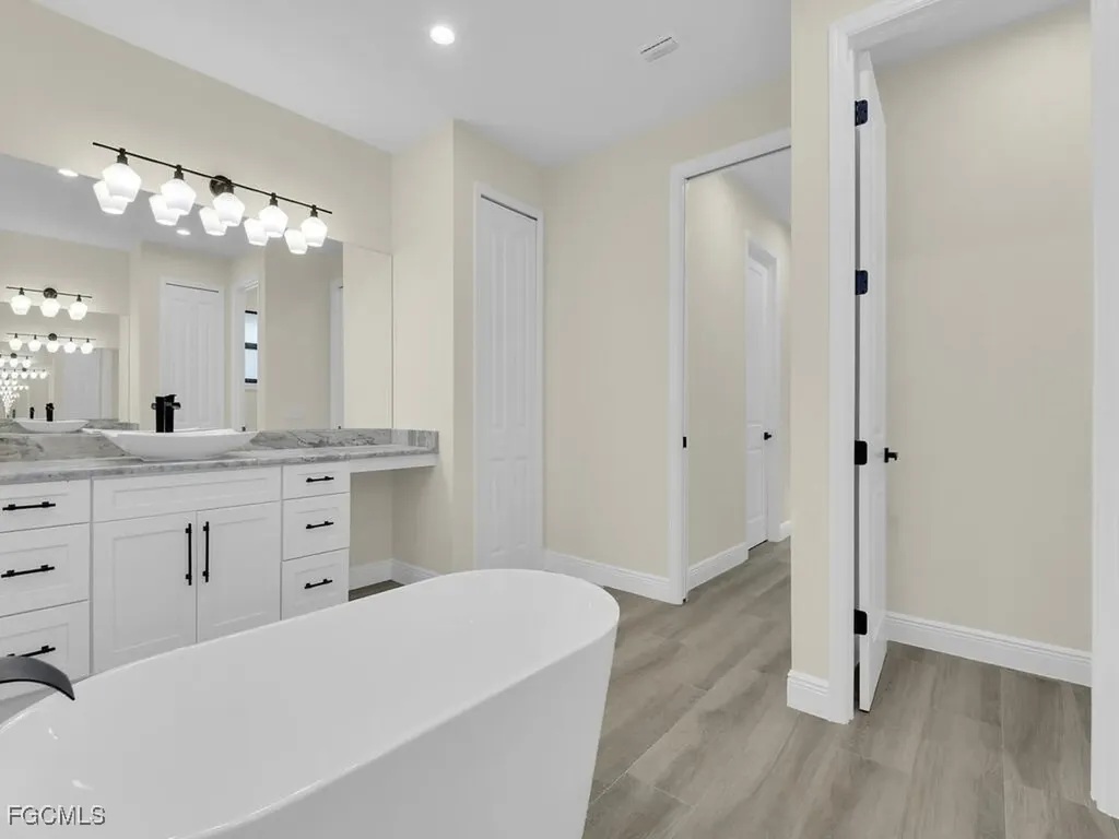 144 SW 28th Street Cape Coral FL 33914