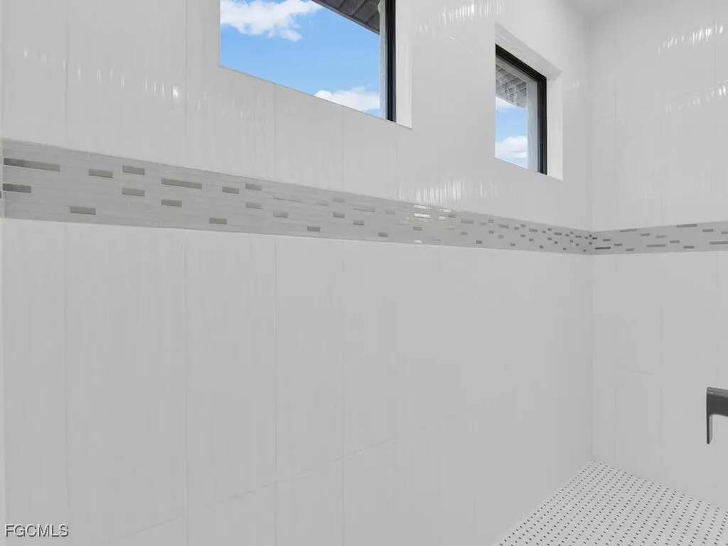 144 SW 28th Street Cape Coral FL 33914