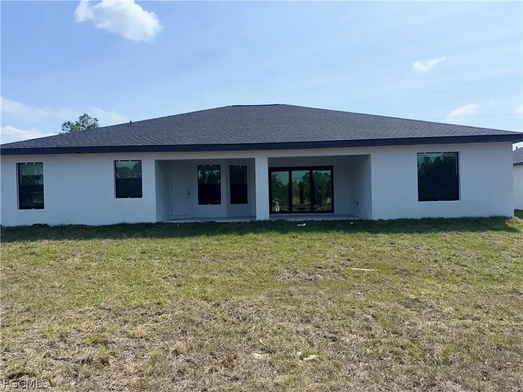 3604 12th Street SW Lehigh Acres FL 33976