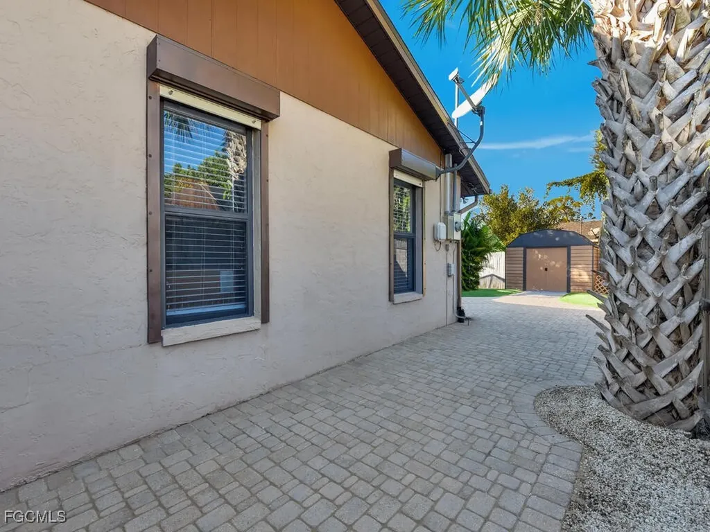 9041 Hamlin Road W Fort Myers FL 33967