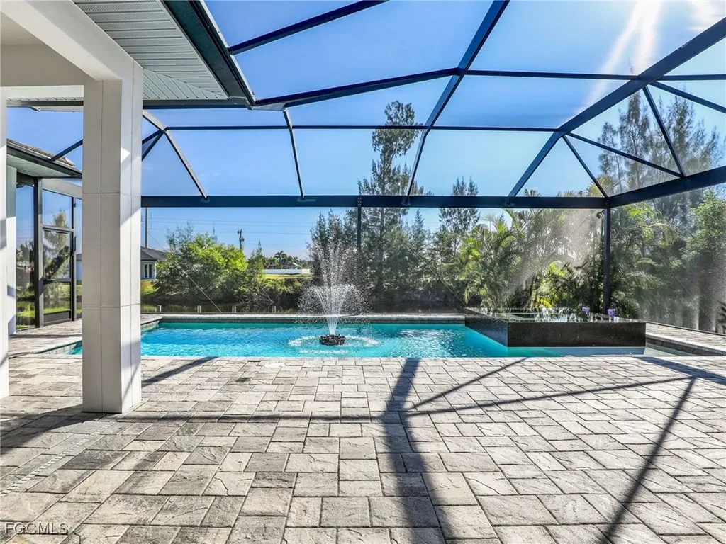 2333 SW 21st Avenue Cape Coral FL 33991