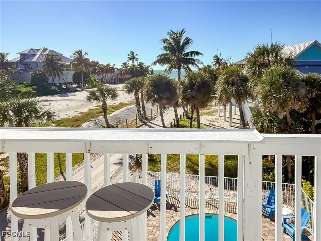 210 White Pelican Drive Upper Captiva FL 33924