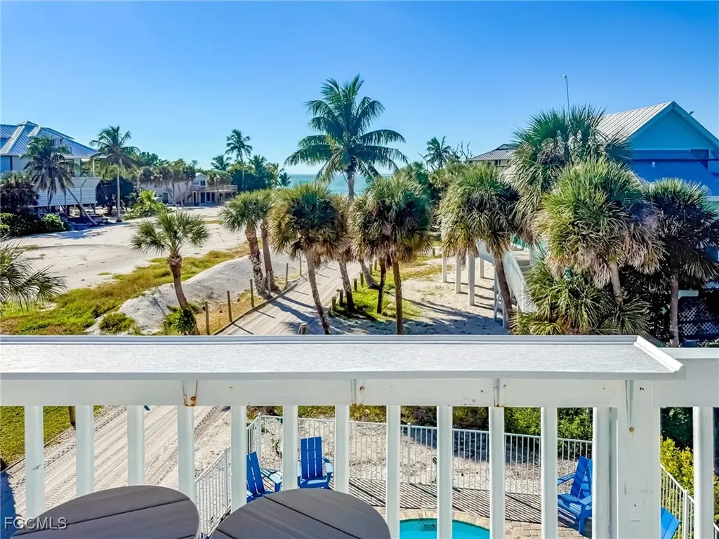210 White Pelican Drive Upper Captiva FL 33924