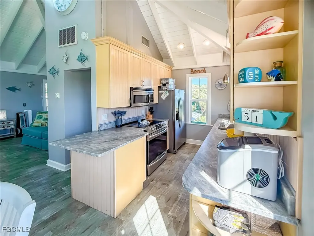 210 White Pelican Drive Upper Captiva FL 33924