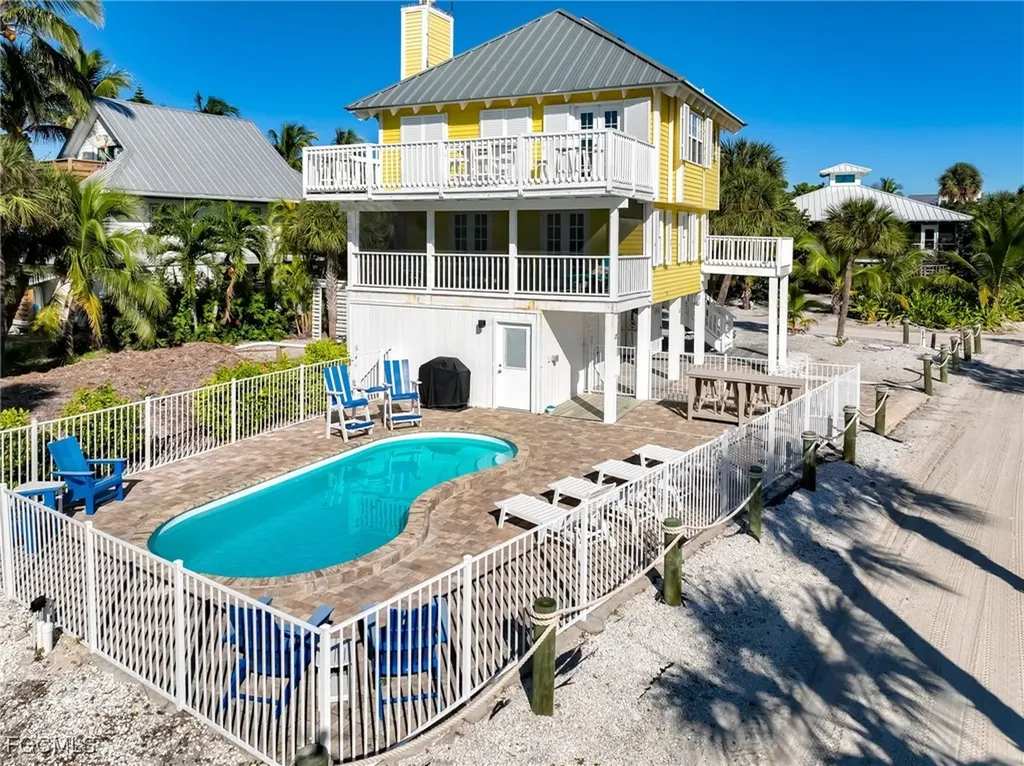 210 White Pelican Drive Upper Captiva FL 33924