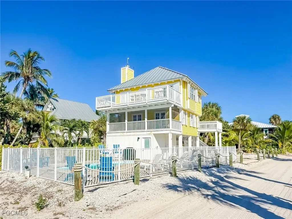 210 White Pelican Drive Upper Captiva FL 33924