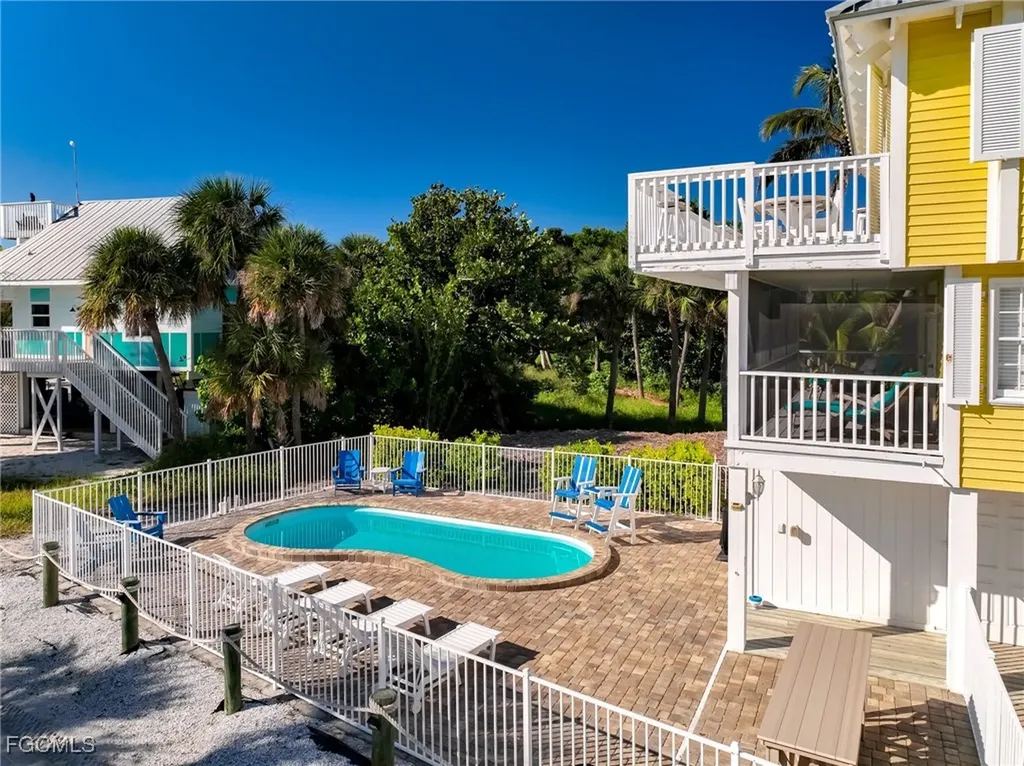 210 White Pelican Drive Upper Captiva FL 33924
