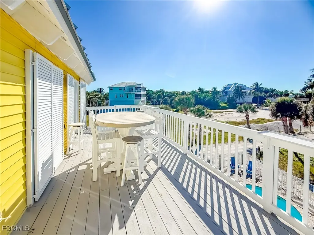 210 White Pelican Drive Upper Captiva FL 33924
