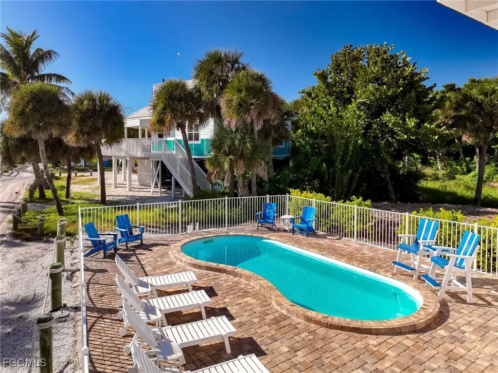 210 White Pelican Drive Upper Captiva FL 33924