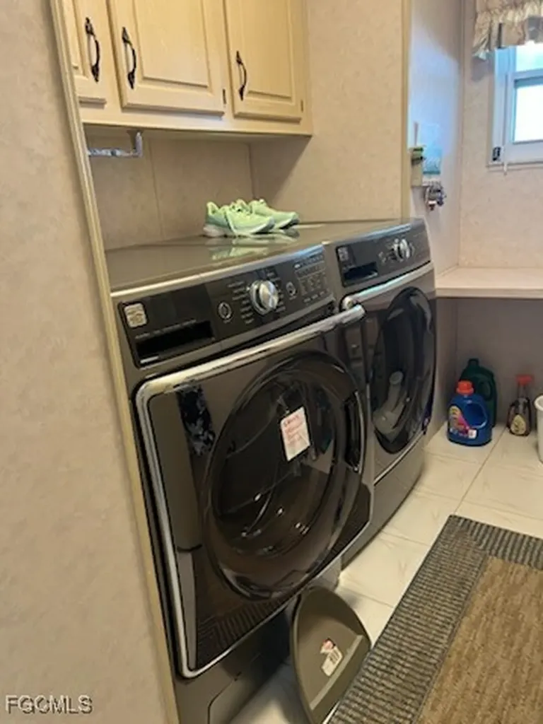 265 Lakeside Drive North Fort Myers FL 33903