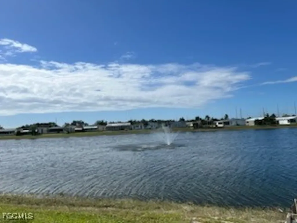 265 Lakeside Drive North Fort Myers FL 33903