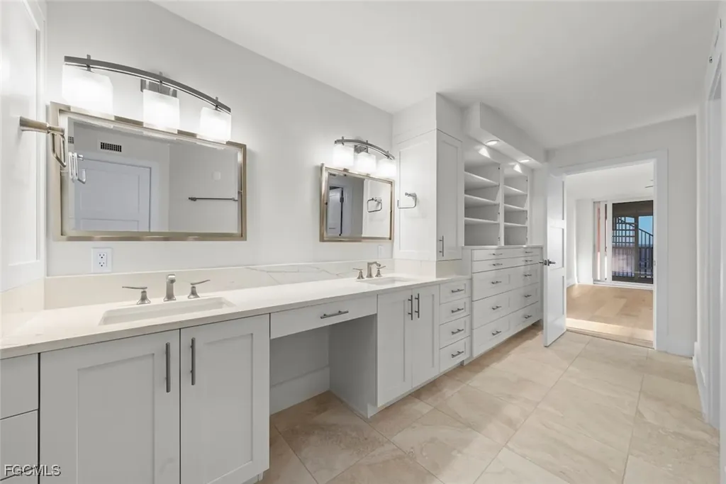 3127 W Gulf Drive Sanibel FL 33957