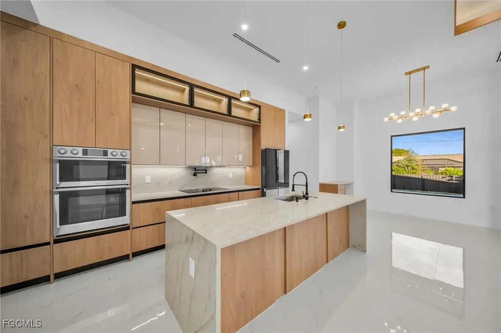 3913 Agualinda Boulevard Cape Coral FL 33914