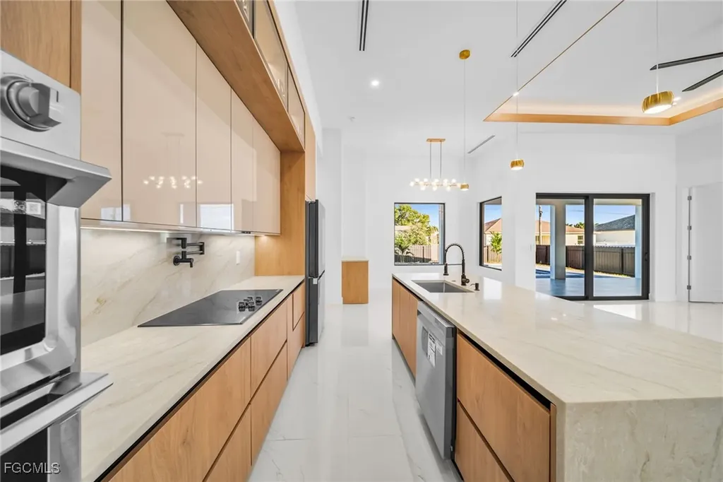 3913 Agualinda Boulevard Cape Coral FL 33914