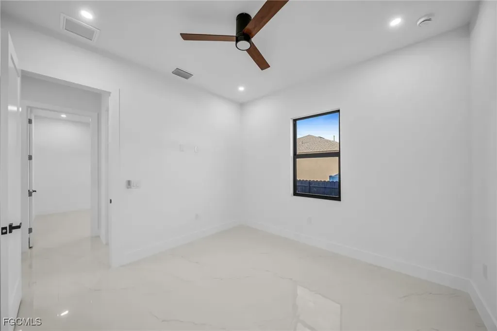 3913 Agualinda Boulevard Cape Coral FL 33914