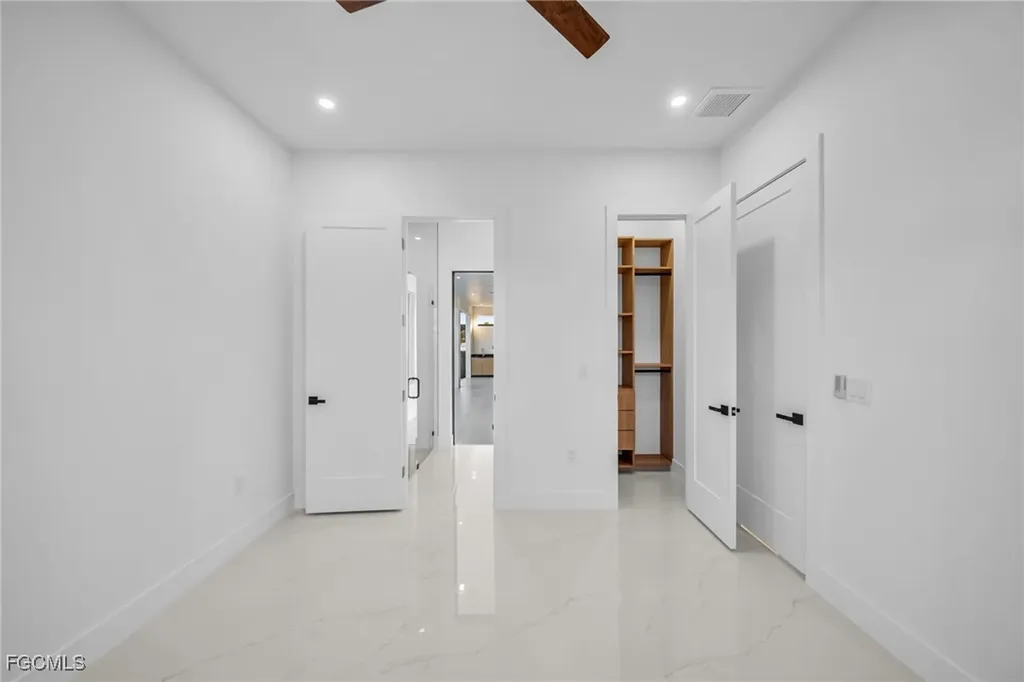3913 Agualinda Boulevard Cape Coral FL 33914