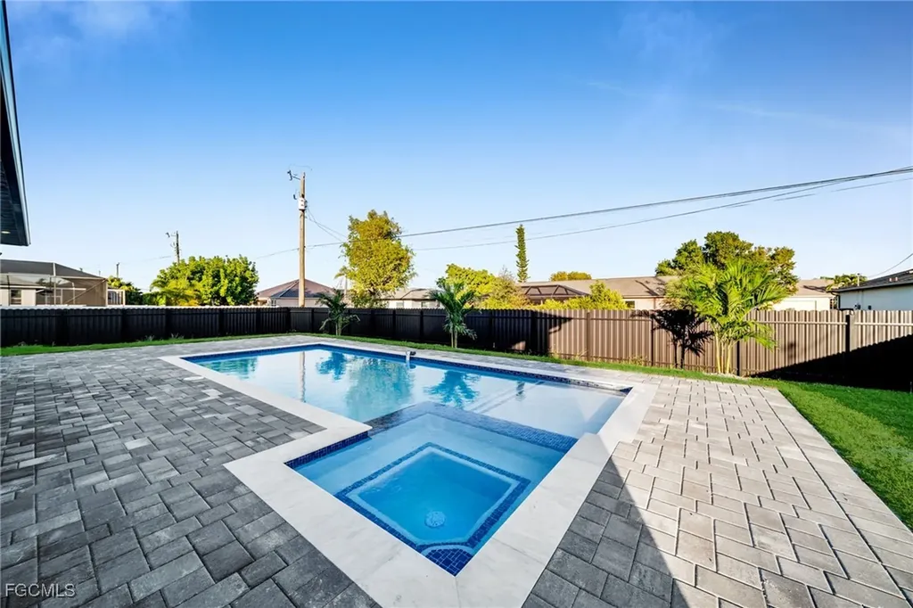 3913 Agualinda Boulevard Cape Coral FL 33914