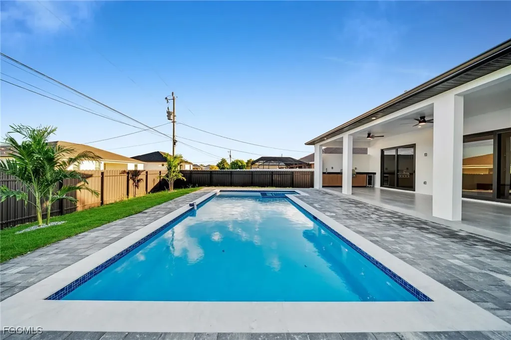 3913 Agualinda Boulevard Cape Coral FL 33914