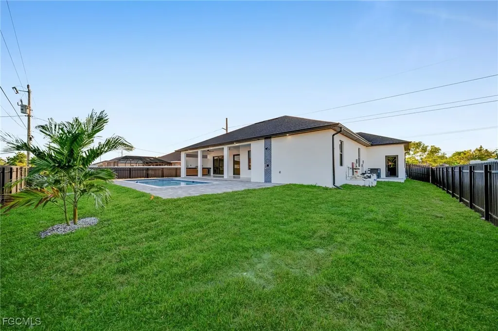 3913 Agualinda Boulevard Cape Coral FL 33914