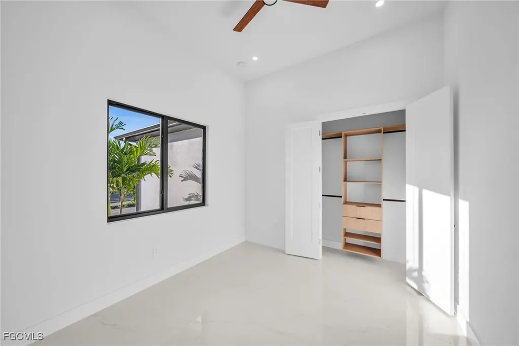 3913 Agualinda Boulevard Cape Coral FL 33914