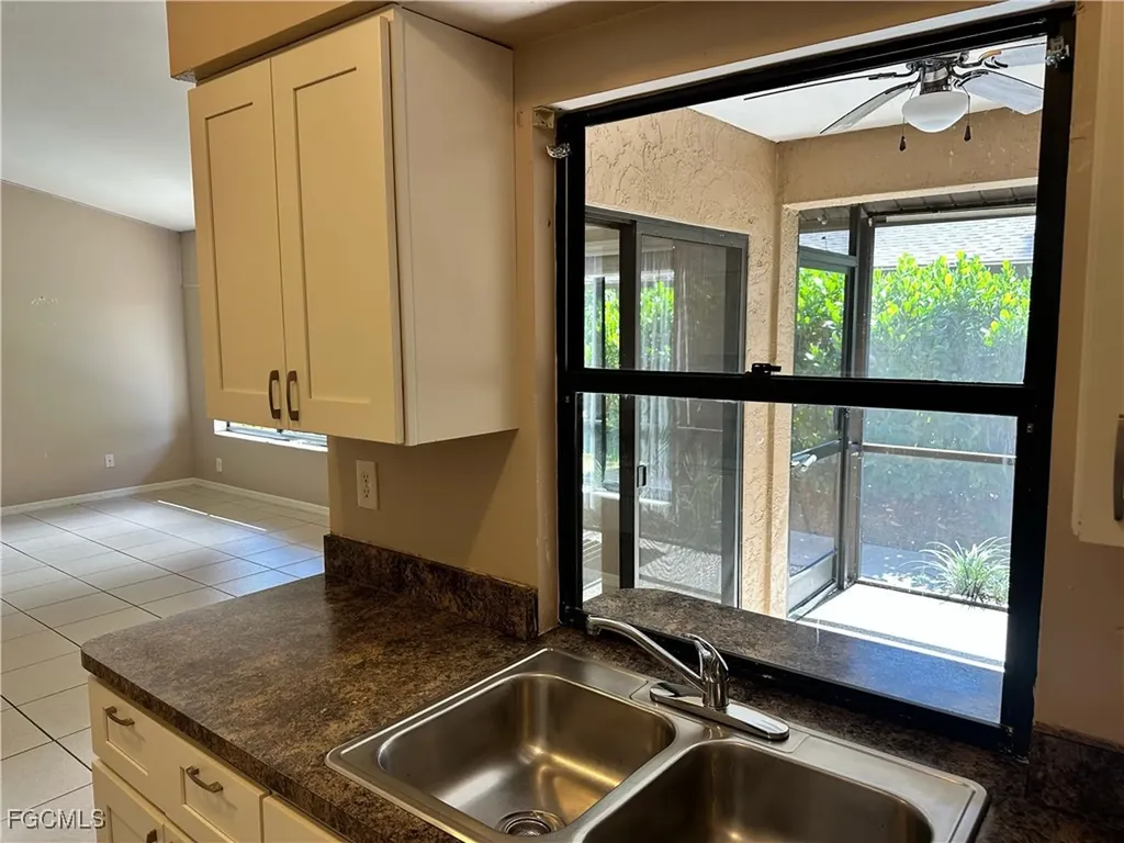 1025 SE 24th Avenue Cape Coral FL 33990