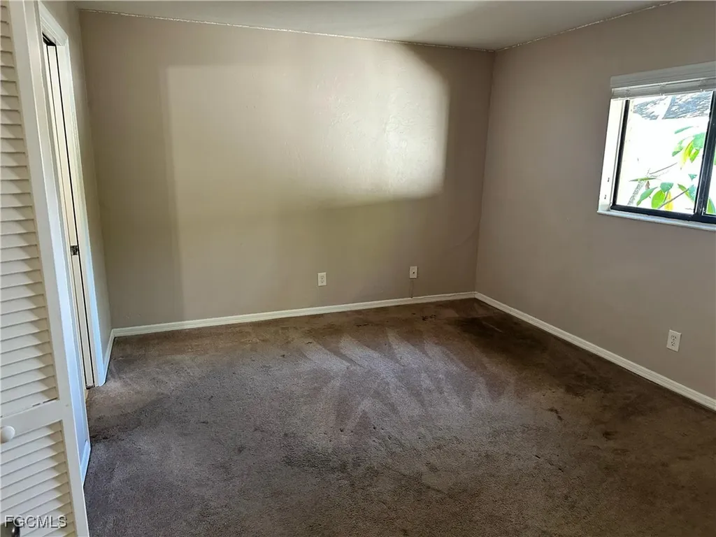 1025 SE 24th Avenue Cape Coral FL 33990
